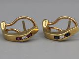paire de boucles d'oreilles en or jaune 18 carats, ornées de rubis, de saphirs et de diamants