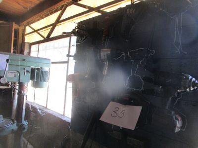 a picture of a machine shop with a lot of tools