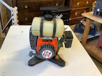 Moteur de pompe Oleo-Mac Thermique non testé