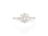 une bague en diamant à une seule pierre, par van cleef
