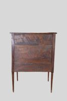 Meuble d'appoint en bois et marqueterie de bois s'ouvrant pa… (photo 6)
