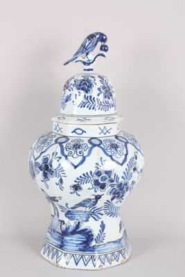 pot couvert en faïence de Delft XVIIIème s. - Photo 1