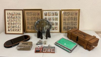 Lot d'images d'Epinal et de bibelots divers