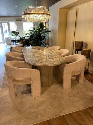 1 table repas « Coronel » marbre 240 x100 x 75 cm.