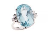 Bague ovale en aigue-marine et diamants