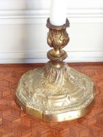 PAIRE DE FLAMBEAUX en bronze ciselé et doré à fût balustre e… (photo 4)