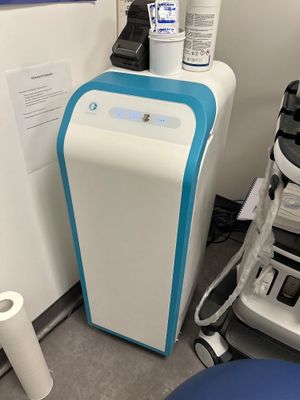 Automate de désinfection à rayons ultraviolet GERMITEC - CHR…