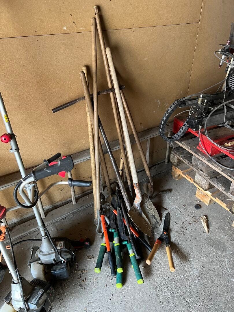 OUTILLAGE manuel