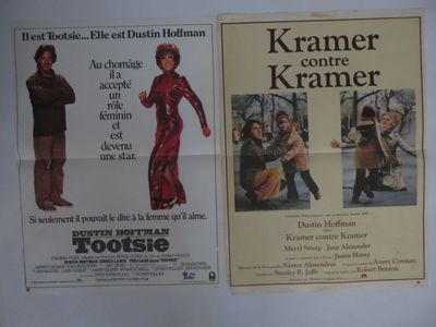 deux affiches de cinéma représentant une femme en robe rouge et un homme en manteau marron