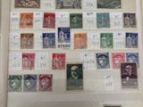 une photo d'une photo d'une collection de timbres
