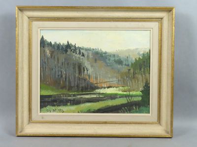une peinture à l'huile représentant un paysage avec des arbres et une rivière