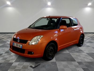 SUZUKI - SWIFT 1.3 DDIS - ES - Mise en service: 21/12/2005 -…