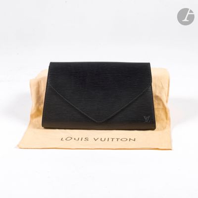 Pochette Louis Vuitton en cuir Epi noir