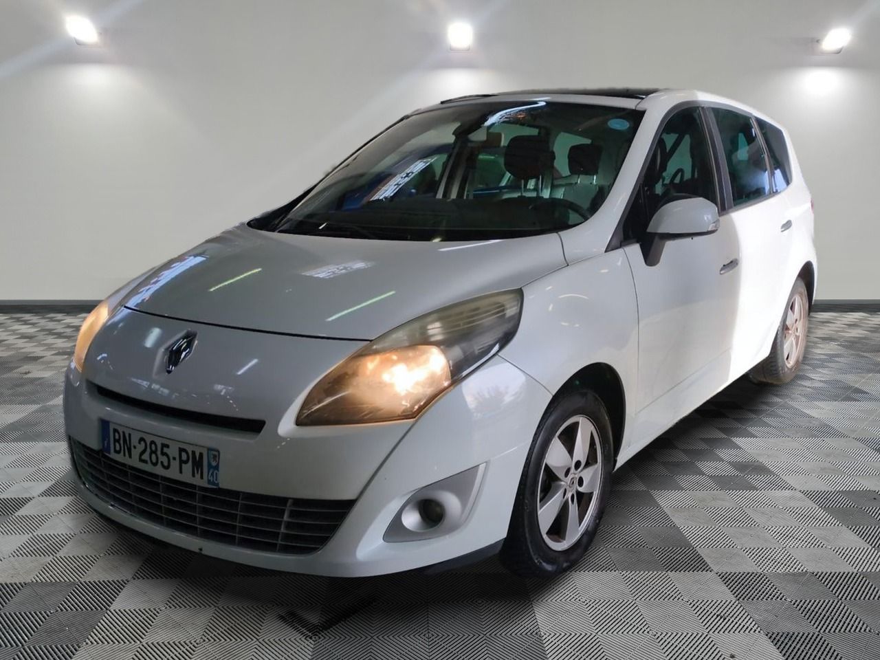 RENAULT - GRAND SCÉNIC III DCI 110 FAP ECO2 DYNAMIQUE EURO 5…