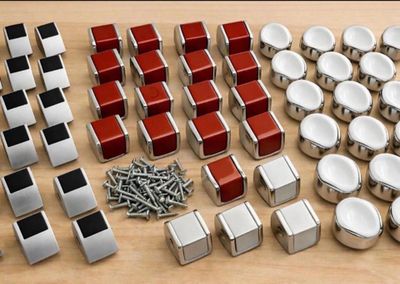 Lot de 60 boutons de porte, divers et variés visserie inclus…