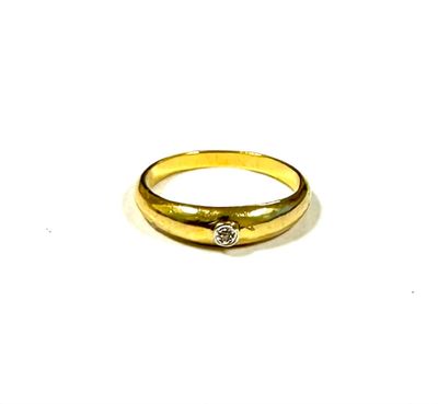 an image of a gold ring with a diamond on top of it