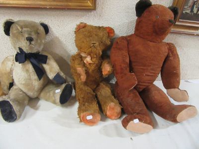 Lot DE Trois Ours EN Peluche 20 - 30 Euro