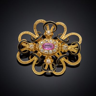 une broche en saphir rose et diamants, signée Van Cleef