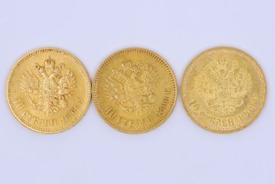 trois pièces d'or, dont une souveraine et une autre souveraine