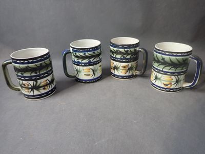 QUIMPER KERALUC 4 chopes en faïence émaillée, H.