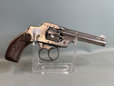 Révolver SMITH & WESSON safety hammerless, cinq coups, calib… - Photo 1