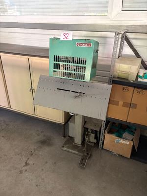 AGRAFEUSE MULTINAK-S et agrafeuse manuelle avec commande au pied - Photo 1