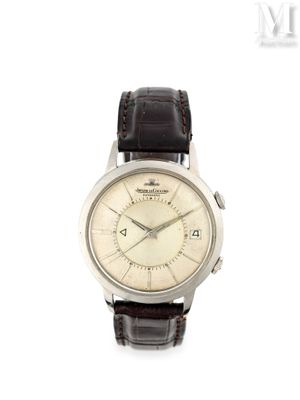 une image représentant une montre-bracelet avec un cadran blanc et un bracelet en cuir noir