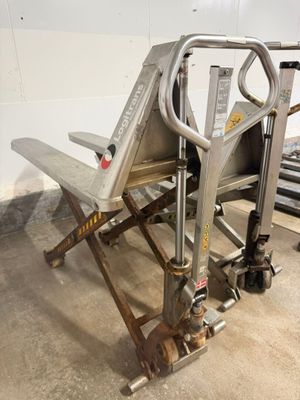 an image of a metal work bench in a garage