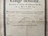 un gros plan d'un document posé sur une table