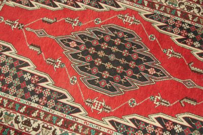 Tapis Mazlagan (chaine et trame en coton, velours en laine),…