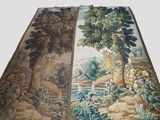 deux tapis sur lesquels est représenté un paysage