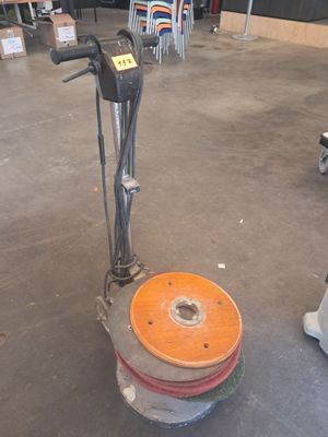 a machine that is sitting in the middle of a room