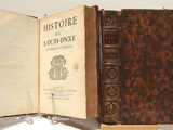 un livre ouvert, dont on voit l'intérieur