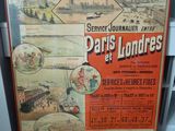 affiche de voyage française vintage représentant Paris et le Louvre