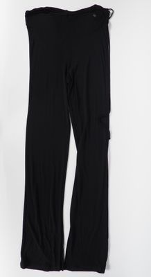 Sonia RYKIEL Ensemble comprenant : - un pantalon fluide noir…