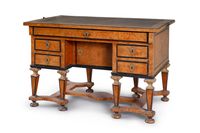 Bureau mazarin ou bureau de changeur en bois de placage de l… (photo 2)