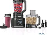 a blender that has a blender and a blender in it