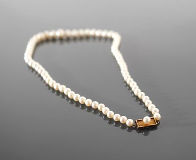 Collier d'un rang de perles de culture en chute allant de 5,…