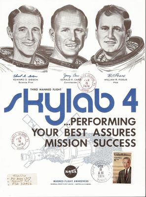 la couverture du livre « Skylab 4 », sur laquelle figurent trois astronautes