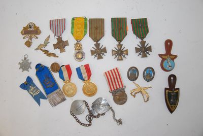 some of the medals are on display on the table