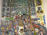 une peinture sur le mur d'un immeuble représentant de nombreuses personnes