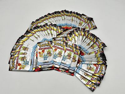 beaucoup de cartes sur la table