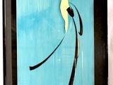 tableau représentant un oiseau à longue queue sur fond bleu