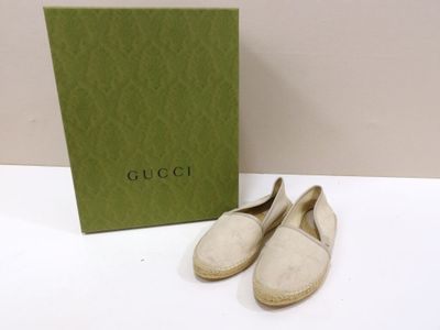 Espadrilles Gucci en daim beige, livrées dans leur boîte