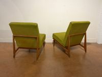 SCANDINAVIE. Paire de fauteuils en bois naturel, garniture d… (photo 3)