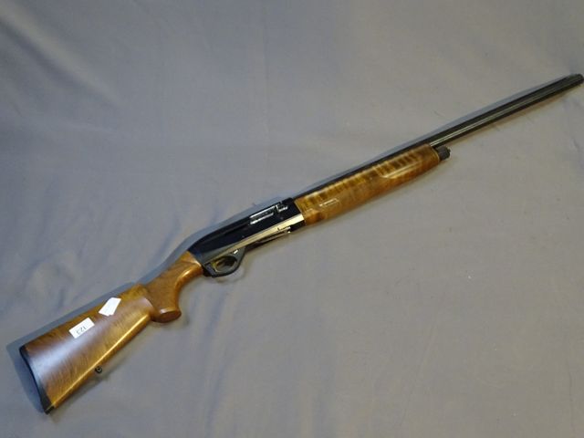 CAT C :  N°9311828 E 17 - Fusil   SEMI AUTOMATIQUE CAL 12/76 - Ch...
