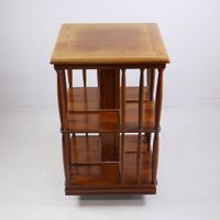 Petite bibliothèque tournante en bois naturel, à deux niveau… (photo 4)