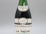une bouteille de La Tâche, le vin le plus cher du monde