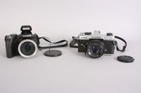2 appareils photo : 1 argentique ST 605, et 1 numérique OLYM… (photo 2)