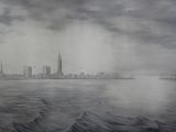 tableau représentant une vue de la ville depuis l'eau, avec un bateau au premier plan